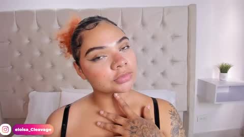 Snapshot of eloisa_cleavage_ chatting on February 2025 02:16:02 PM Maya online show from February 2025 02:16:02 PM