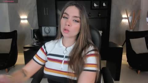 Snapshot of eloisaolivero chatting on February 2025 10:35:01 AM ELOISA OLIVERO online show from February 2025 10:35:01 AM