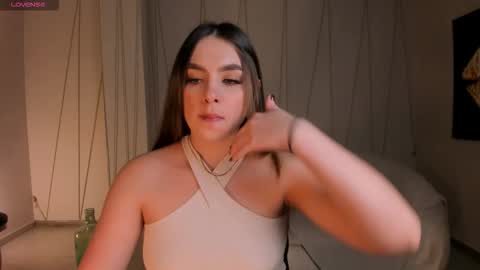 Snapshot of eloisaolivero chatting on November 2025 07:01:02 PM ELOISA OLIVERO online show from November 2025 07:01:02 PM