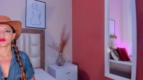 EloiseQuinn online show from February 2025 12:28:01 PM