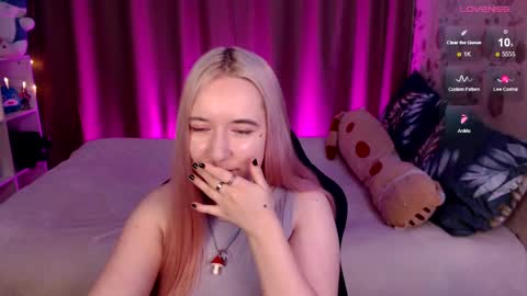 Ela give me a thumbs up if you like it  and this is important for the development of the account online show from December 2024 06:57:02 PM