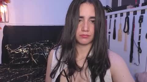 Snapshot of elowen_halley1 chatting on November 2025 06:50:02 PM elowen_halley1 online show from November 2025 06:50:02 PM