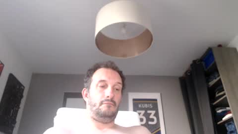 Snapshot of elpiloto05 chatting on July 2026 08:06:02 AM Elpiloto online show from July 2026 08:06:02 AM