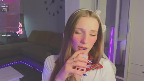 Snapshot of elsa_cute1 chatting on April 2026 11:21:02 PM elsa_cute1 online show from April 2026 11:21:02 PM