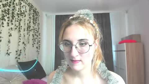 Snapshot of elsa_hot_here chatting on January 2025 05:45:02 AM Elsa  online show from January 2025 05:45:02 AM
