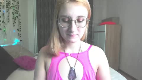 Snapshot of elsa_hot_here chatting on January 2025 02:41:01 PM Elsa  online show from January 2025 02:41:01 PM
