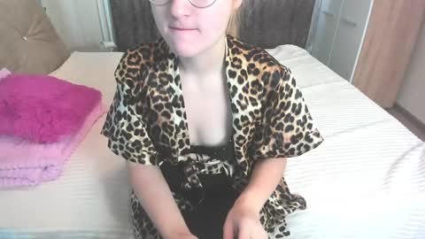 Snapshot of elsa_hot_here chatting on January 2025 06:27:02 AM Elsa  online show from January 2025 06:27:02 AM