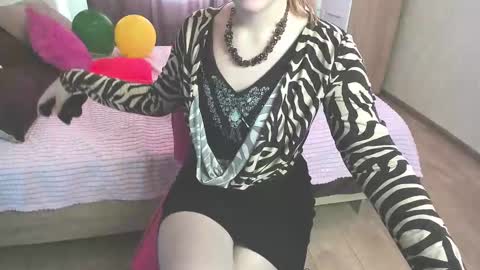 Snapshot of elsa_hot_here chatting on February 2025 06:56:01 AM Elsa  online show from February 2025 06:56:01 AM