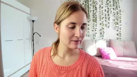 Snapshot of elsa_hot_here chatting on September 2025 04:48:02 AM Elsa  online show from September 2025 04:48:02 AM