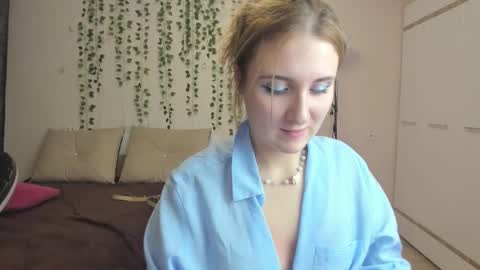 Snapshot of elsa_hot_here chatting on October 2025 03:56:02 PM Elsa  online show from October 2025 03:56:02 PM