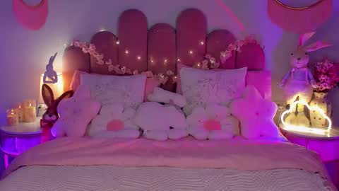 Snapshot of elsa_xo chatting on March 2026 08:26:01 PM Michelle online show from March 2026 08:26:01 PM