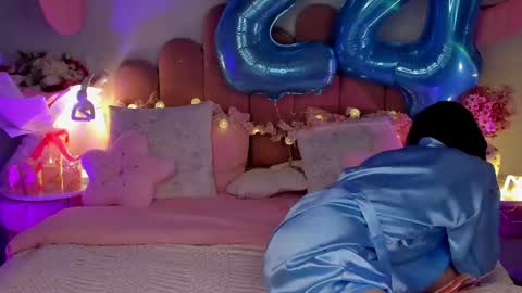 Snapshot of elsa_xo chatting on April 2026 07:50:02 PM Michelle online show from April 2026 07:50:02 PM