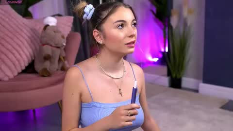 Adina online show from October 2025 08:42:01 PM