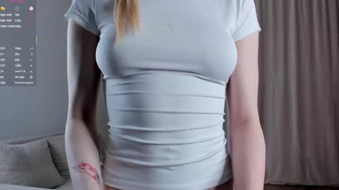 Elizabeth online show from November 2025 01:33:02 PM