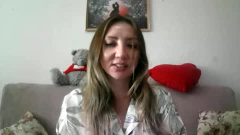 ElvinaSweet online show from September 2025 06:02:02 AM