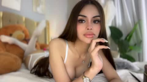 Snapshot of elyshunter chatting on January 2026 12:21:02 PM ElysHunter the girl will hunt you online show from January 2026 12:21:02 PM