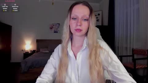 Emilie online show from February 2026 04:24:02 PM
