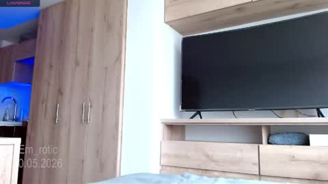 Emilia  online show from May 2026 06:14:02 PM