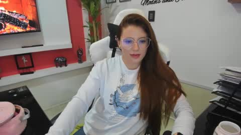 Snapshot of ema_04 chatting on January 2025 12:17:01 AM Estefany Martinez Acua INSTAGRAM ema 04oficial online show from January 2025 12:17:01 AM