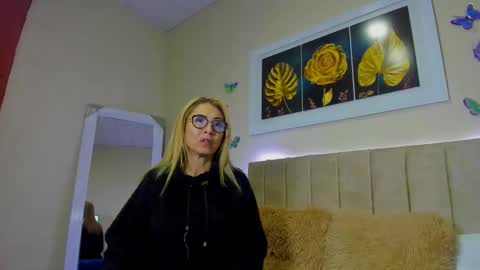 ema garcia  online show from September 2025 11:03:01 AM