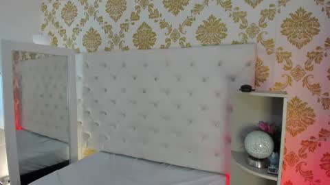 Ema Lambert  online show from February 2026 12:12:01 PM