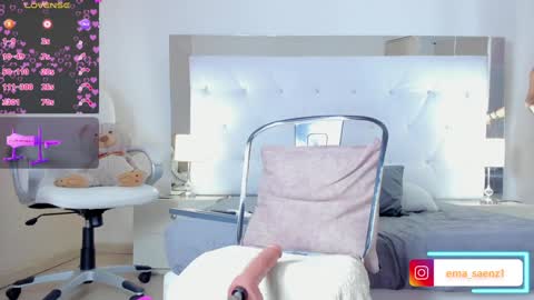 Sofia online show from January 2025 10:25:02 AM