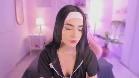 emma soul online show from November 2025 07:36:02 PM