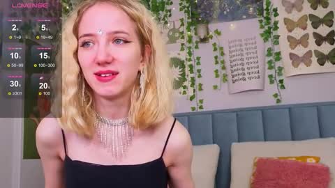 Snapshot of emacalim_ chatting on February 2026 11:48:01 AM Emma online show from February 2026 11:48:01 AM