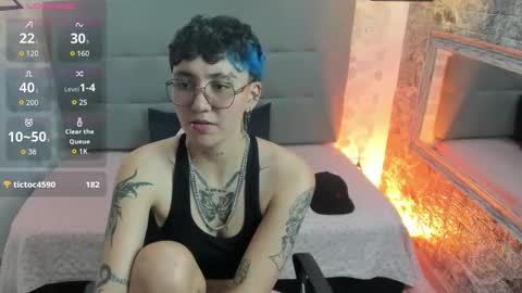 emahills__axelrose online show from October 2025 03:06:02 AM