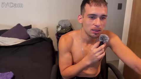 Snapshot of emanuell___ chatting on March 2026 11:43:01 PM emanuell___ online show from March 2026 11:43:01 PM