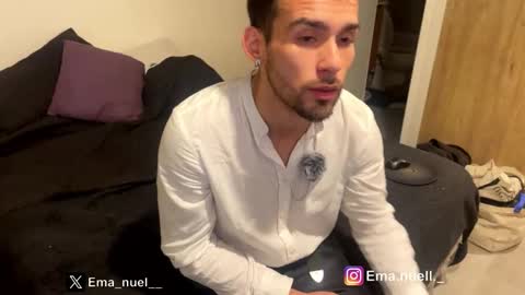 Snapshot of emanuell___ chatting on April 2026 08:30:02 AM emanuell___ online show from April 2026 08:30:02 AM