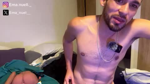 Snapshot of emanuell___ chatting on April 2026 02:15:02 AM emanuell___ online show from April 2026 02:15:02 AM