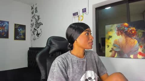 Snapshot of emattaylor chatting on December 2024 10:50:02 AM . online show from December 2024 10:50:02 AM