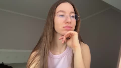 Snapshot of emberfamn chatting on March 2026 03:48:01 PM Alina online show from March 2026 03:48:01 PM