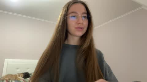 Snapshot of emberfamn chatting on April 2026 07:58:01 PM Alina online show from April 2026 07:58:01 PM