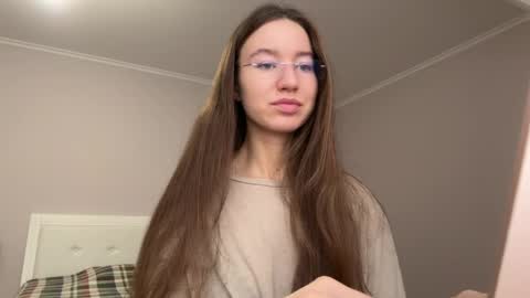 Alina online show from June 2026 09:46:01 AM