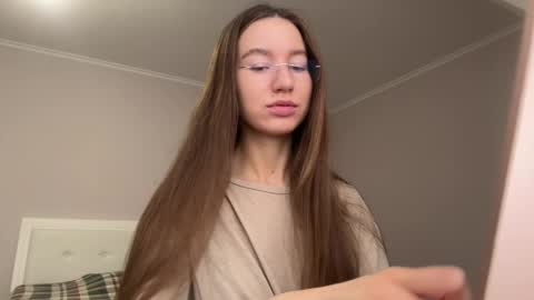 Alina online show from June 2026 10:37:02 AM