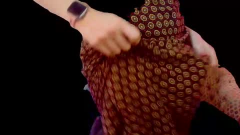 Snapshot of emelialavoie chatting on April 2026 09:28:02 PM Emelia Lavoie online show from April 2026 09:28:02 PM