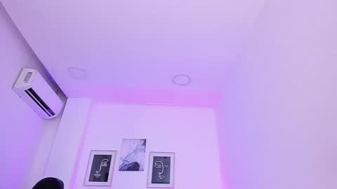 emelie_89 online show from January 2025 11:26:01 AM