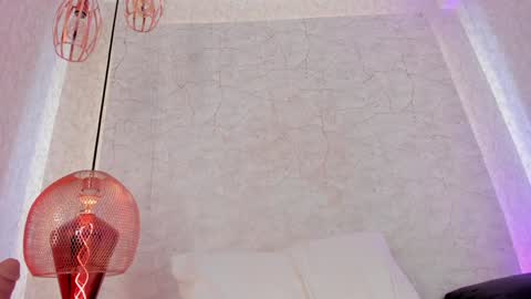 emelie_89 online show from January 2025 12:43:02 AM