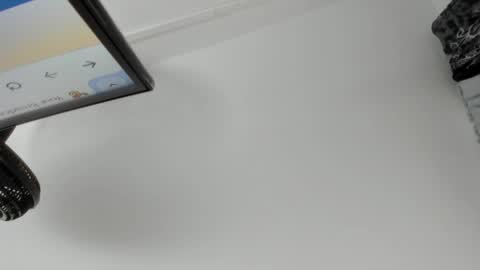 Emily  online show from December 2024 09:28:01 PM