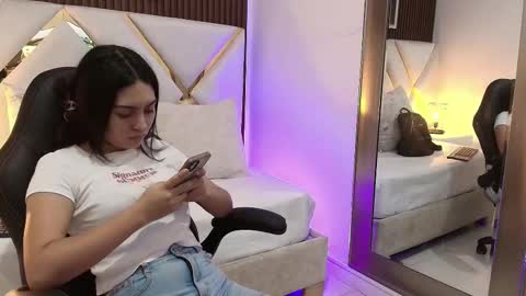 Emily  online show from January 2026 02:57:02 AM