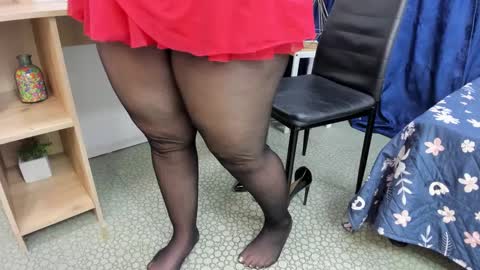 Emely   online show from December 2024 09:58:02 PM