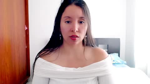 Snapshot of emely_sexx chatting on January 2025 04:50:02 PM emely_sexx online show from January 2025 04:50:02 PM
