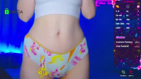 Snapshot of emelycrystal chatting on October 2025 11:26:02 PM Emely online show from October 2025 11:26:02 PM