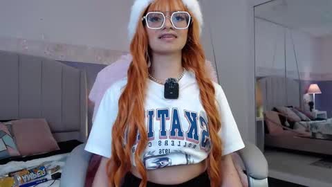 Snapshot of emerald_gh chatting on February 2026 04:21:02 AM Danna online show from February 2026 04:21:02 AM