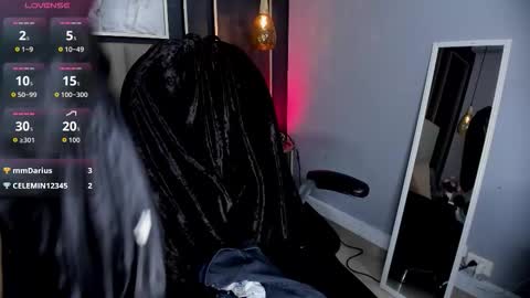 Esmeralda online show from October 2025 01:13:02 AM