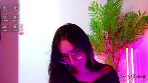 Snapshot of emi_roberts chatting on February 2026 03:23:02 AM Emmily Roberts online show from February 2026 03:23:02 AM