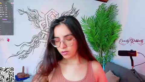 Snapshot of emi_roberts chatting on April 2026 08:12:02 PM Emmily Roberts online show from April 2026 08:12:02 PM