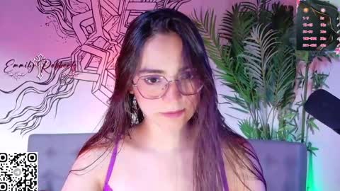 Snapshot of emi_roberts chatting on May 2026 10:51:01 PM Emmily Roberts online show from May 2026 10:51:01 PM